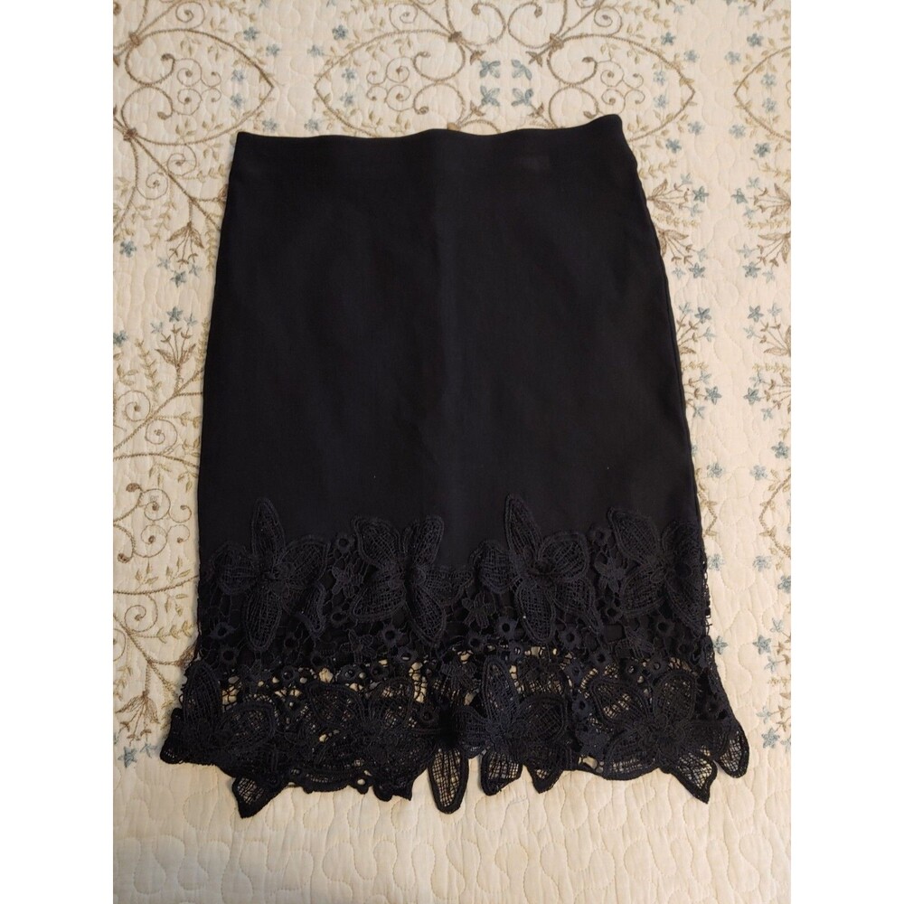 IZ Pencil Skirt With Lace Hem Size Small